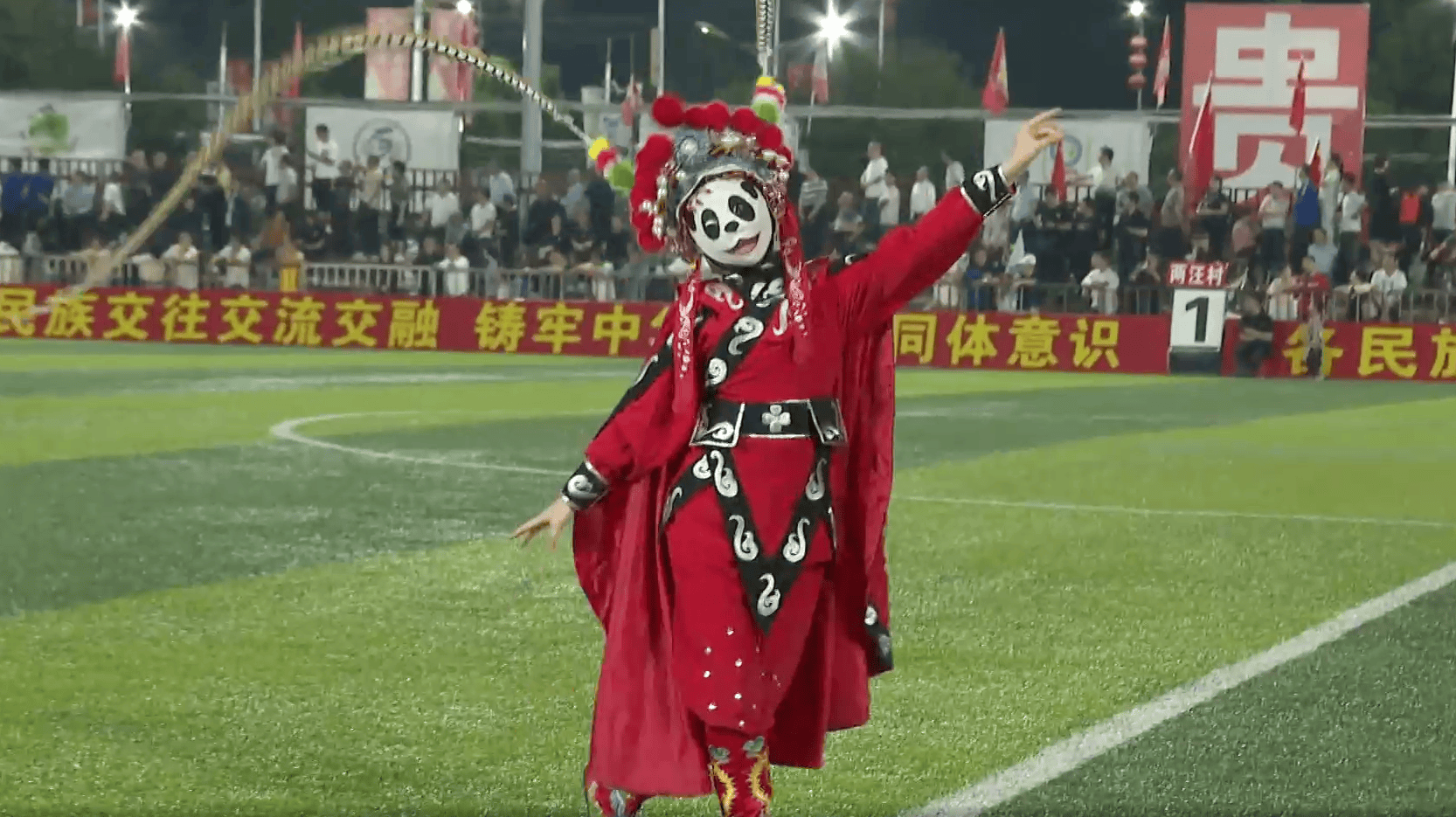 包含战火再起：足球赛场再次引爆热血对决的词条